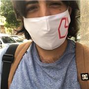 Doy clases de informática ya que me apasiona y actualmente estoy recibiendo clases de programación en el instituto